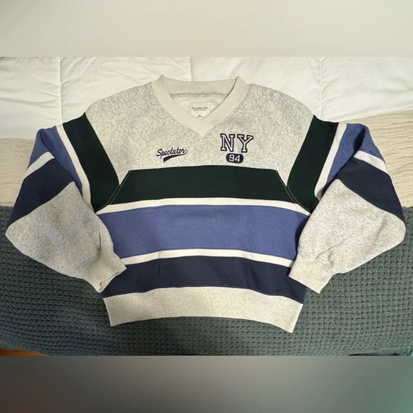 Abercrombie & Fitch Sunday Cropped Crew Neck - Picture 3 of 5